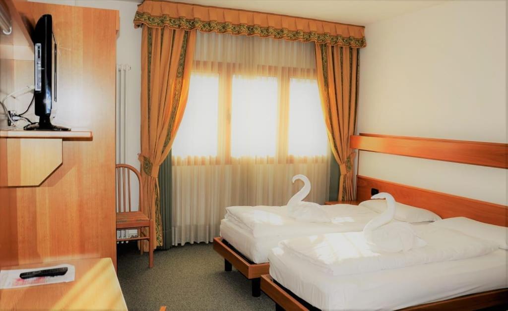 Liberty Hotel Мале Экстерьер фото